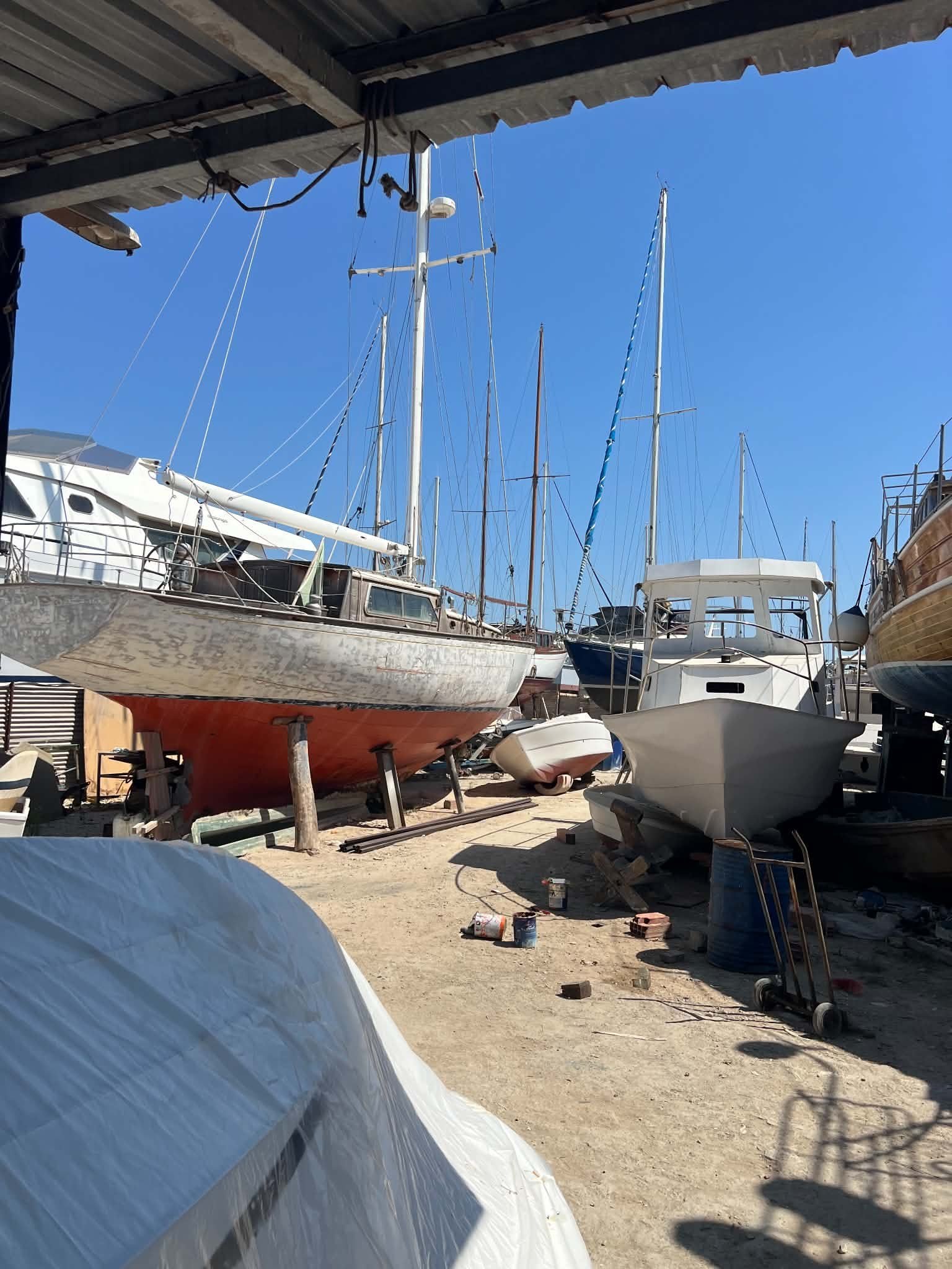 Bateau au port
